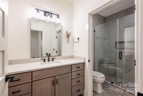 233 Broadway Street Asheville NC 28801