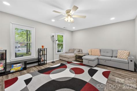 5200 Barrington Drive Charlotte NC 28215