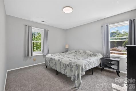 5200 Barrington Drive Charlotte NC 28215