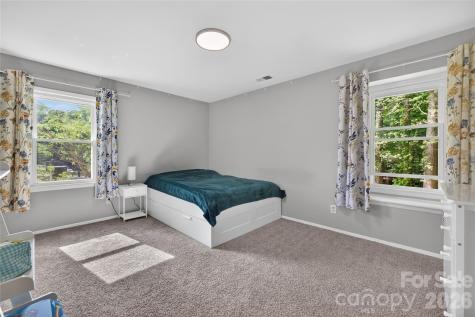 5200 Barrington Drive Charlotte NC 28215