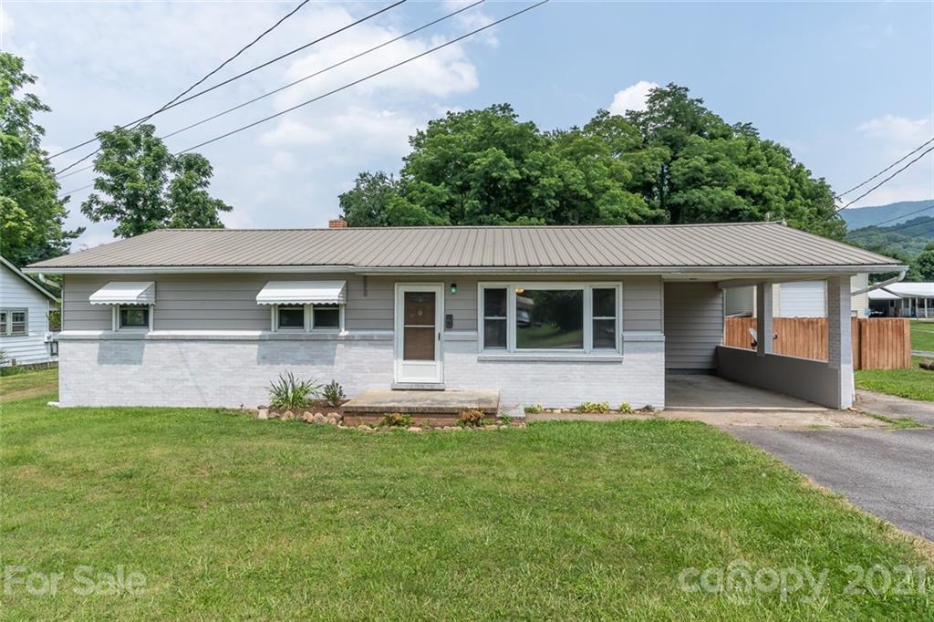 233 Allens Creek Road Waynesville NC 28786