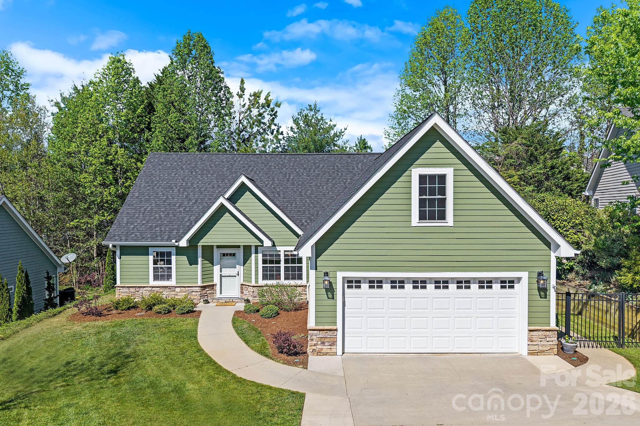 82 Grove End Road Fletcher NC 28732