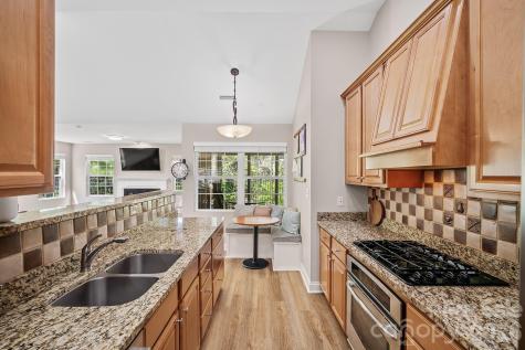 82 Grove End Road Fletcher NC 28732