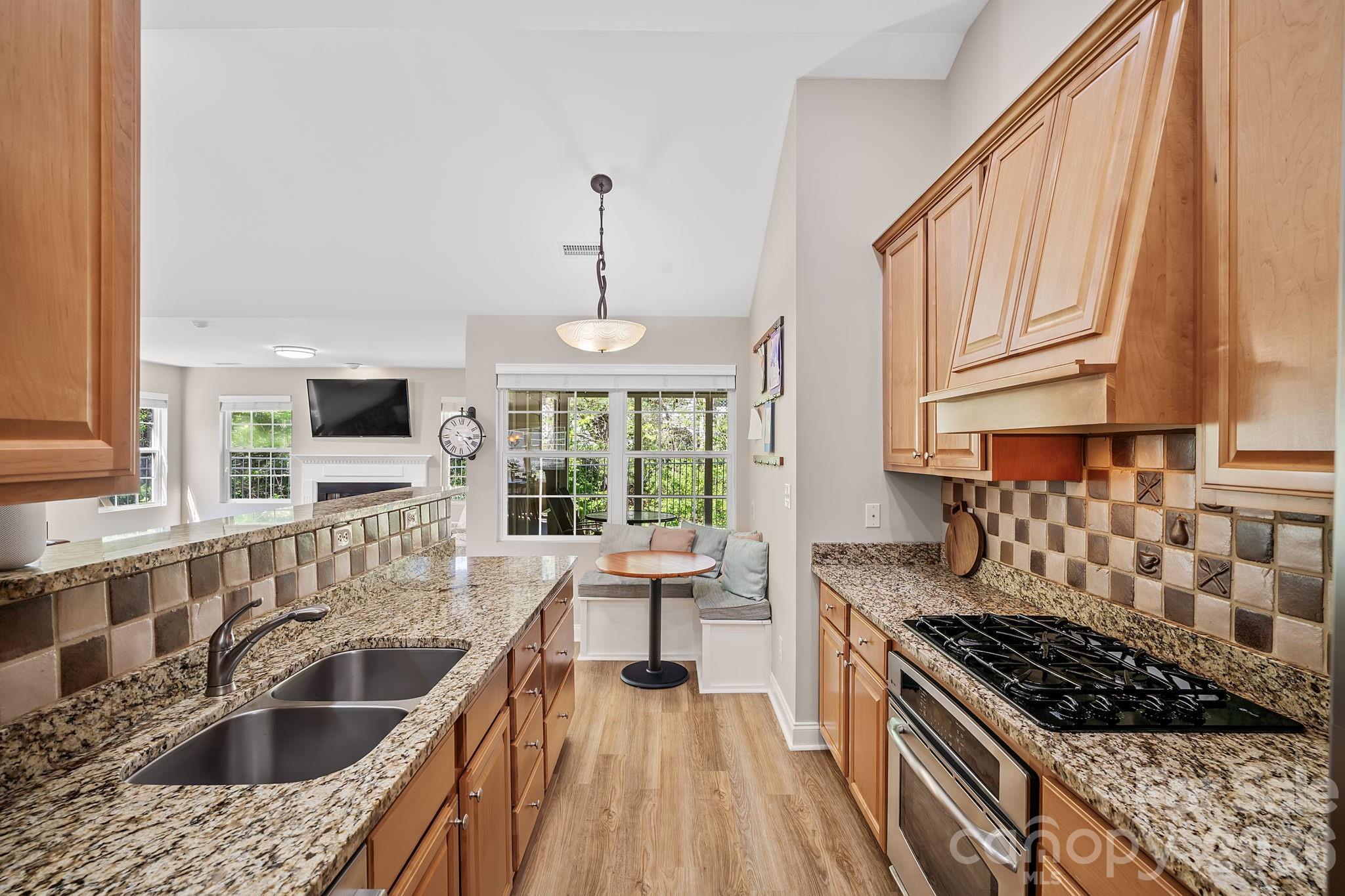 82 Grove End Road Fletcher NC 28732