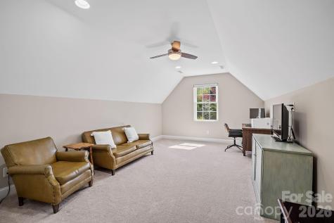 82 Grove End Road Fletcher NC 28732