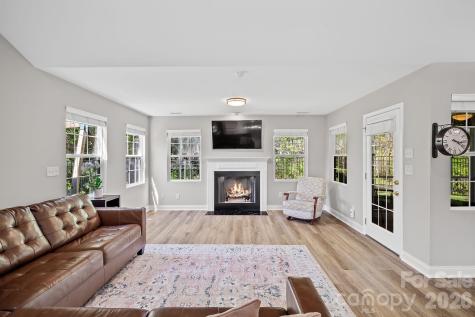82 Grove End Road Fletcher NC 28732
