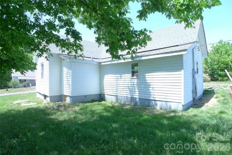 221 Duke Street Cooleemee NC 27014