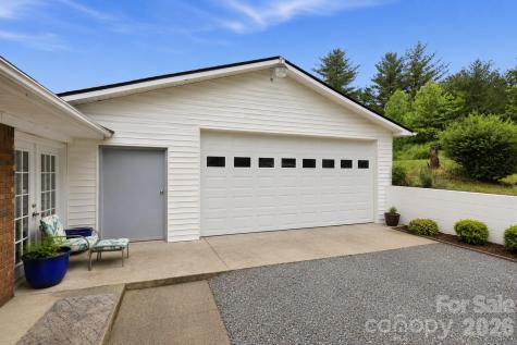 22 Webb Hill Road Leicester NC 28748