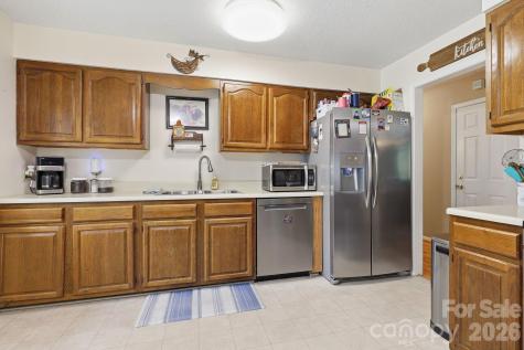 22 Webb Hill Road Leicester NC 28748