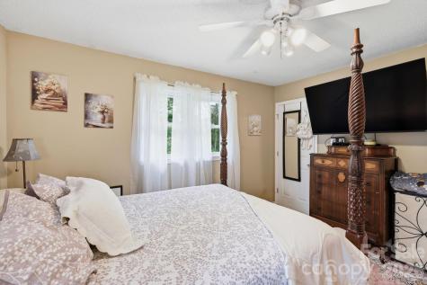 22 Webb Hill Road Leicester NC 28748