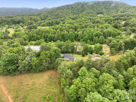 22 Webb Hill Road Leicester NC 28748