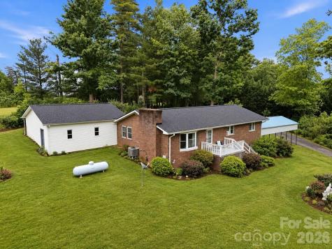 22 Webb Hill Road Leicester NC 28748