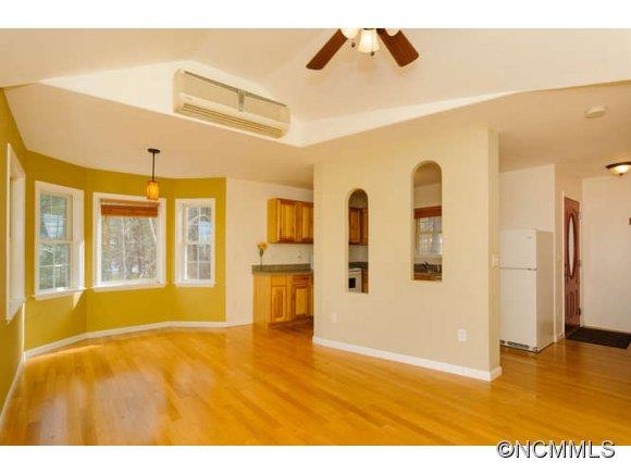 985/987 New Stock Road Weaverville NC 28787