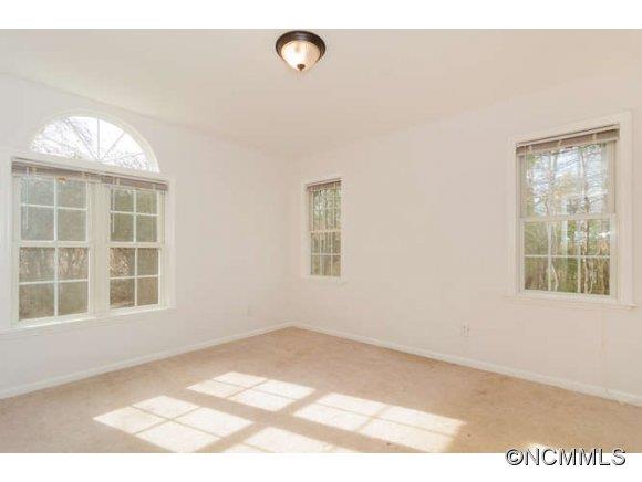 985/987 New Stock Road Weaverville NC 28787