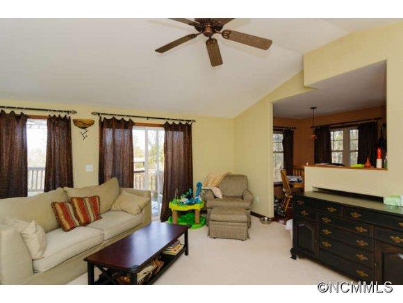 985/987 New Stock Road Weaverville NC 28787