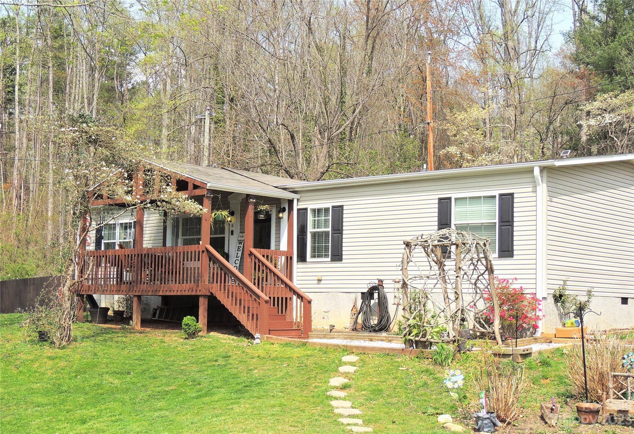 6 Antique Lane Asheville NC 28806