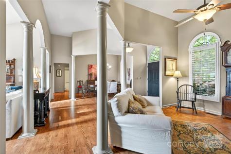 206 Crestview Drive Black Mountain NC 28711