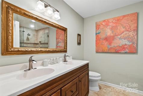 206 Crestview Drive Black Mountain NC 28711