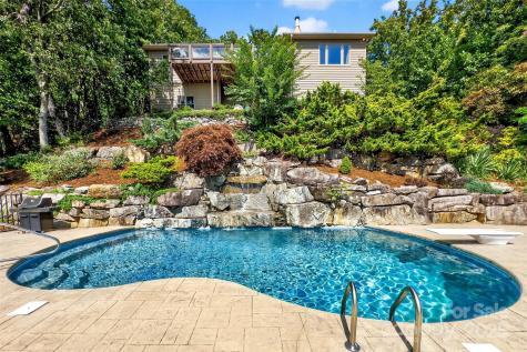 206 Crestview Drive Black Mountain NC 28711