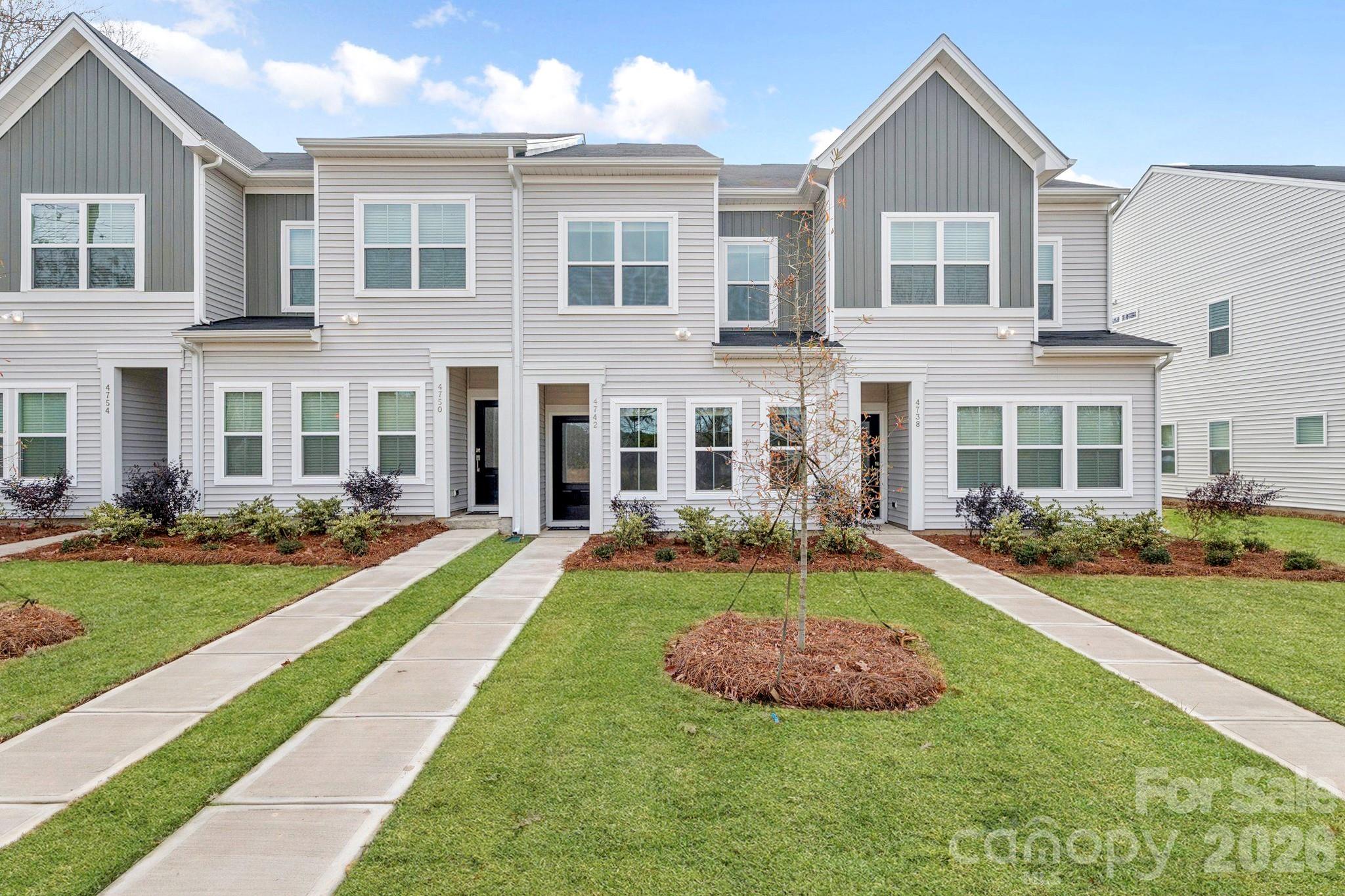 4742 Lakeview Road N Charlotte NC 28216