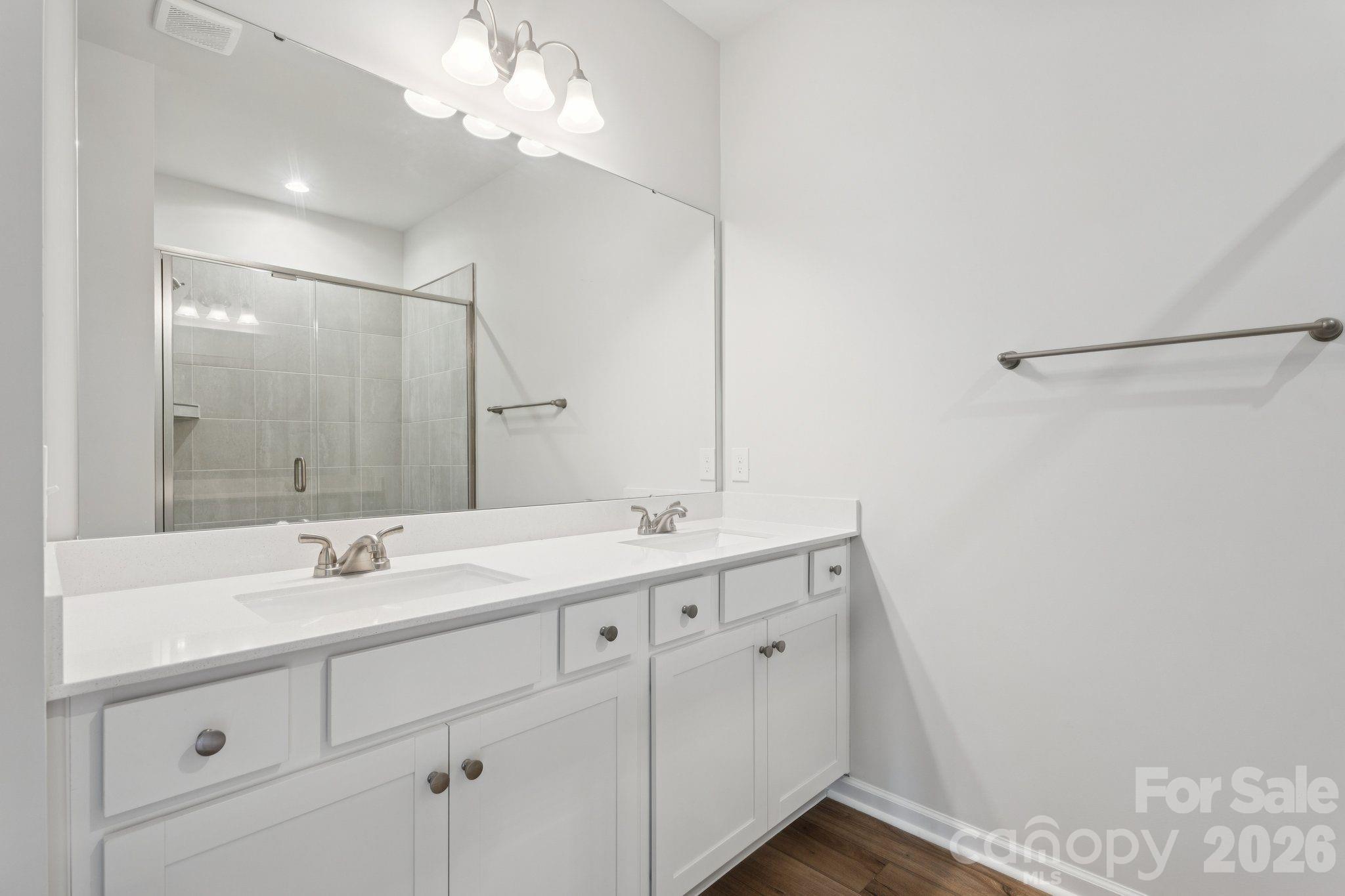4742 Lakeview Road N Charlotte NC 28216