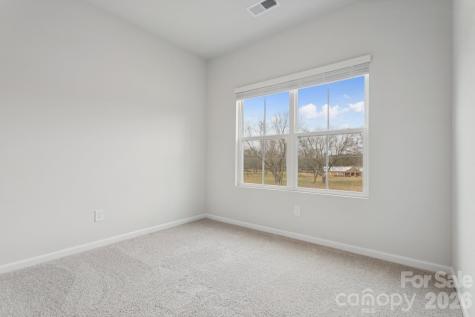4742 Lakeview Road N Charlotte NC 28216