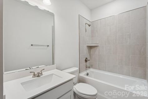 4742 Lakeview Road N Charlotte NC 28216