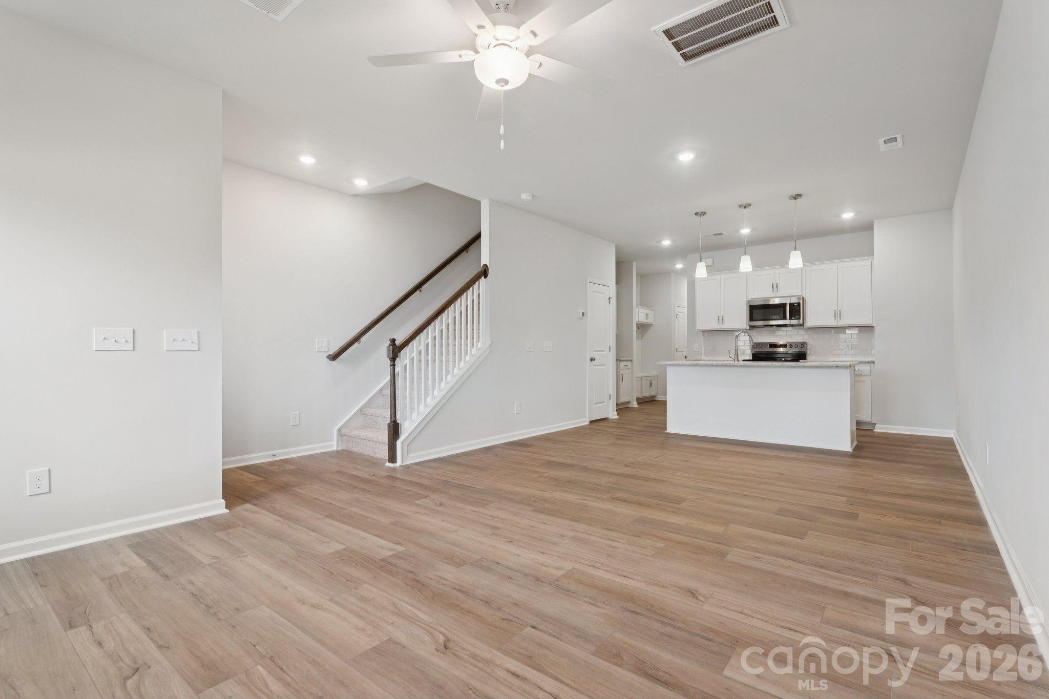 4742 Lakeview Road N Charlotte NC 28216