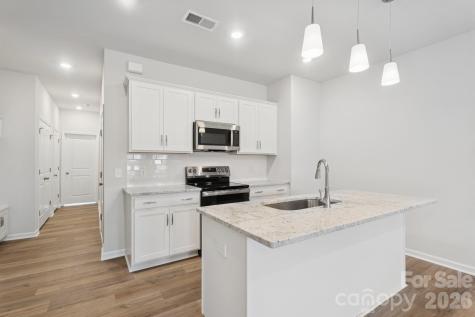 4742 Lakeview Road N Charlotte NC 28216