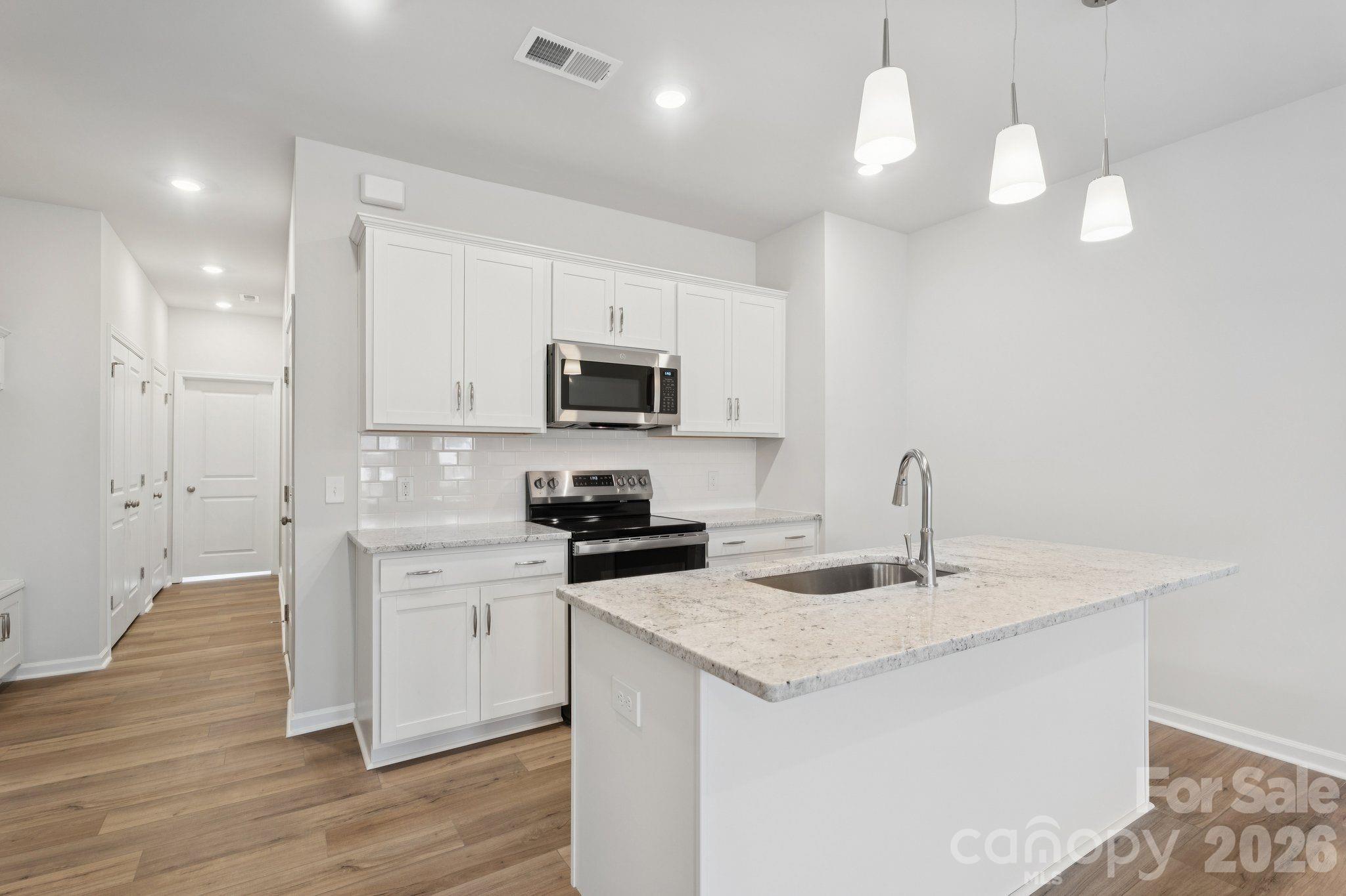 4742 Lakeview Road N Charlotte NC 28216