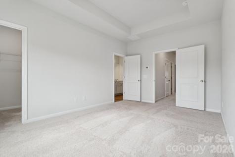 4742 Lakeview Road N Charlotte NC 28216