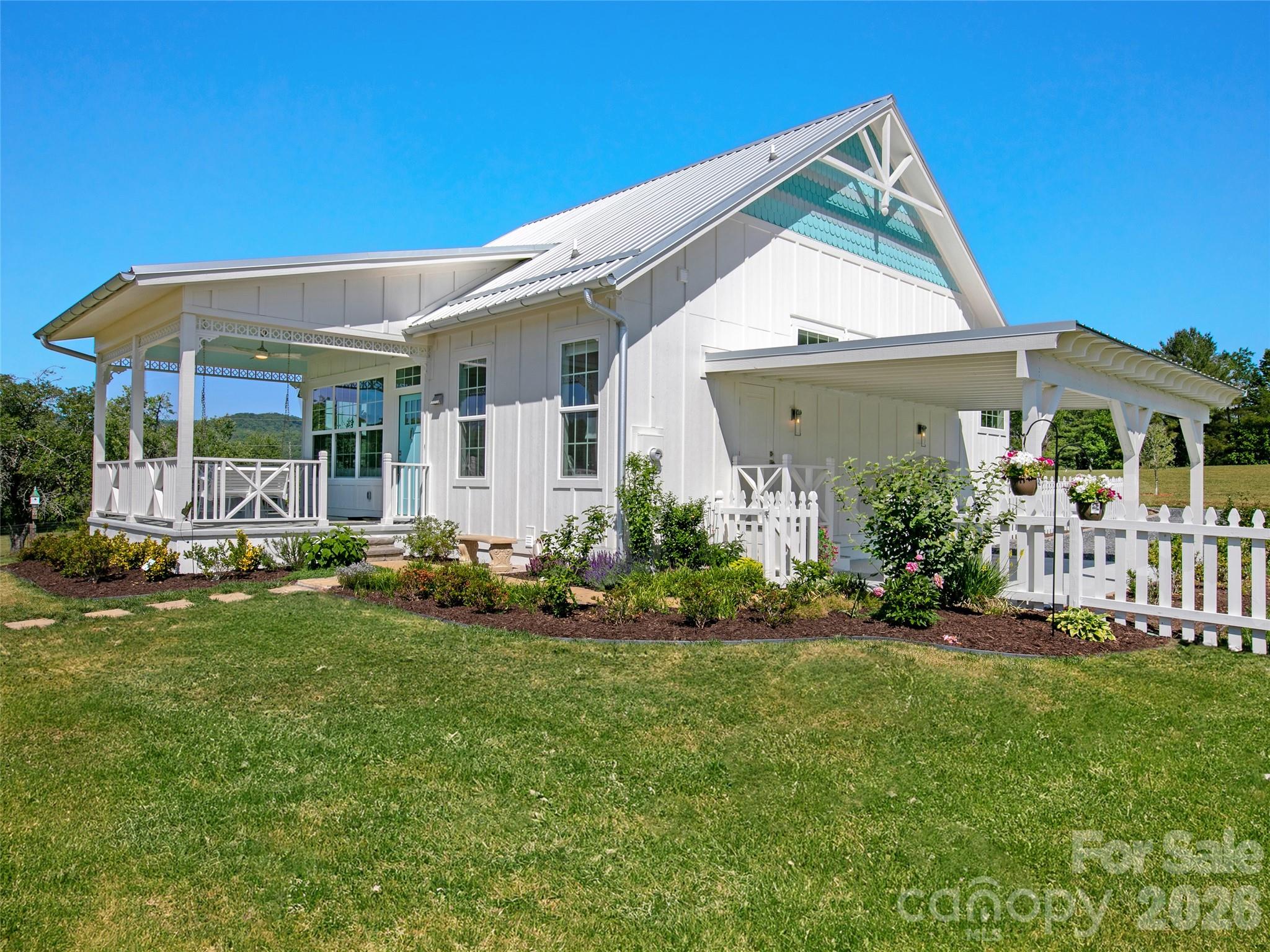 150 Brilliant Sky Road Penrose NC 28766