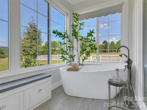 150 Brilliant Sky Road Penrose NC 28766