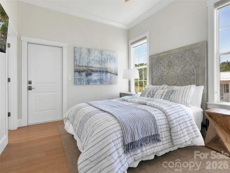 150 Brilliant Sky Road Penrose NC 28766