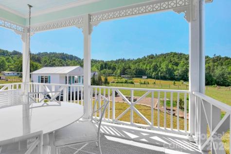 150 Brilliant Sky Road Penrose NC 28766