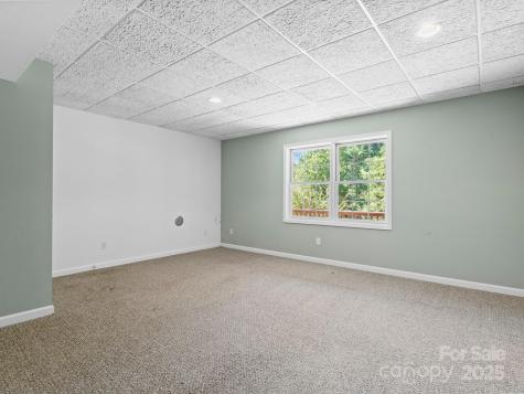 515 Pond Road Asheville NC 28806