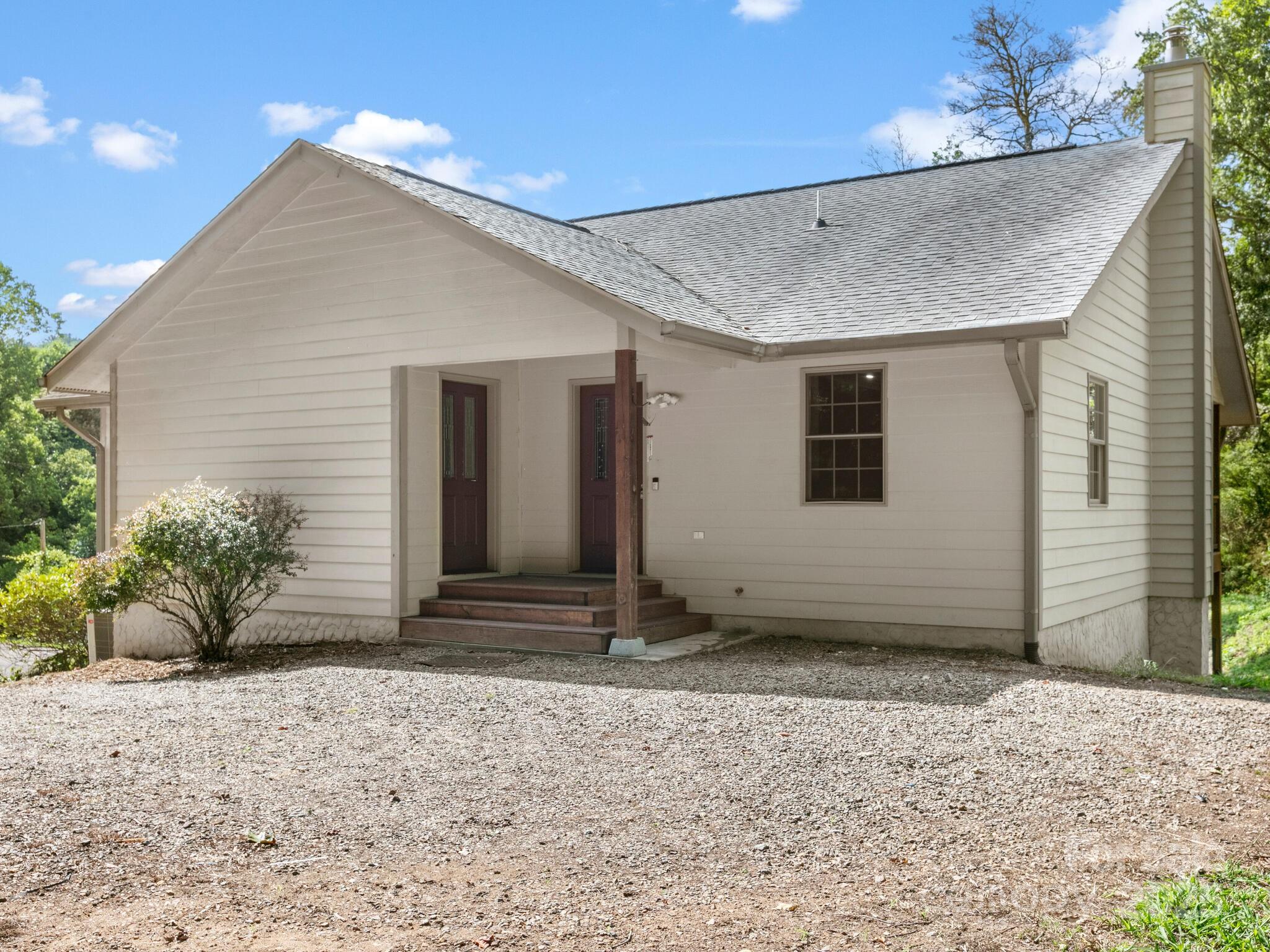 515 Pond Road Asheville NC 28806