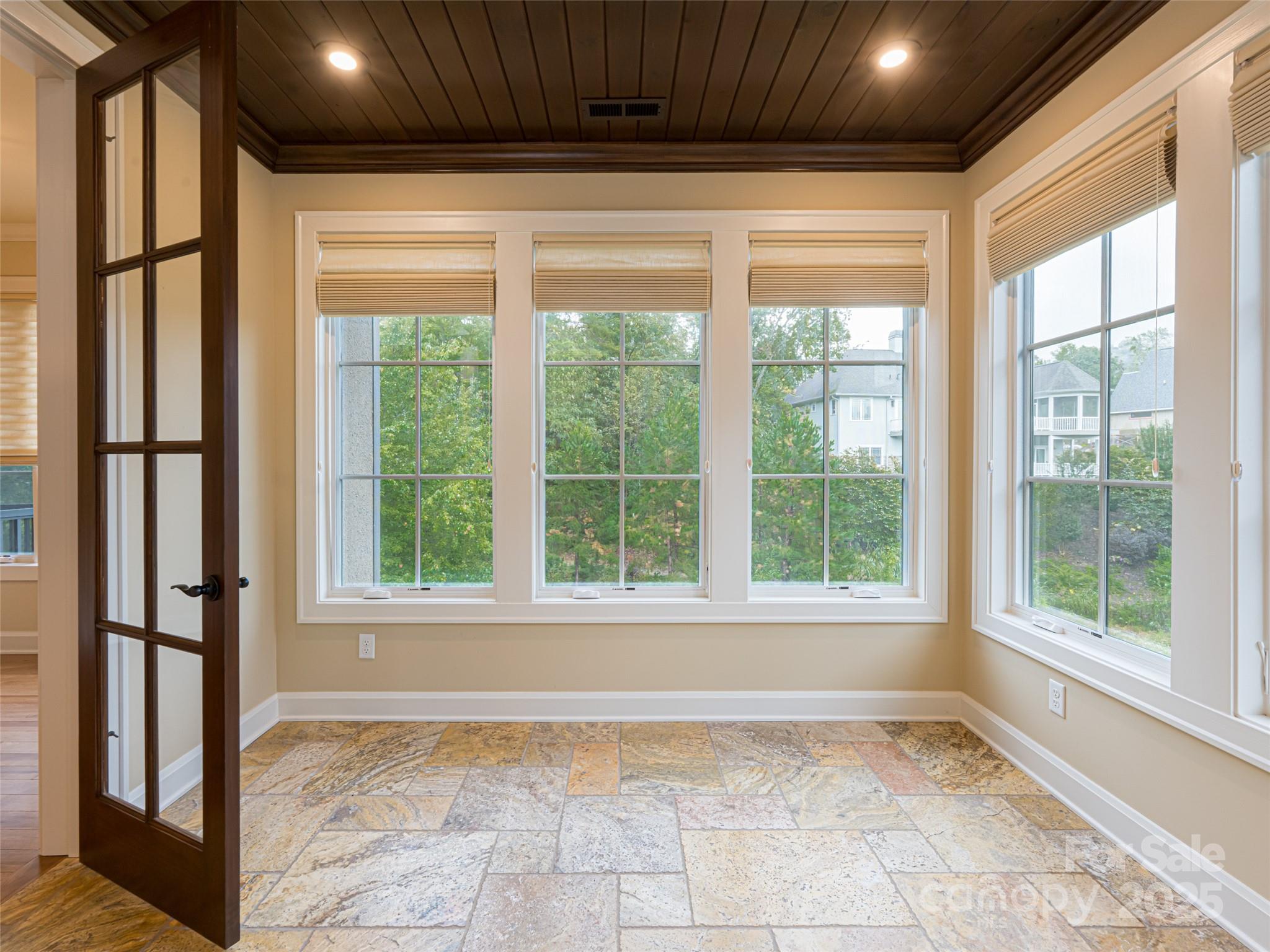 87 Chantilly Drive Asheville NC 28804