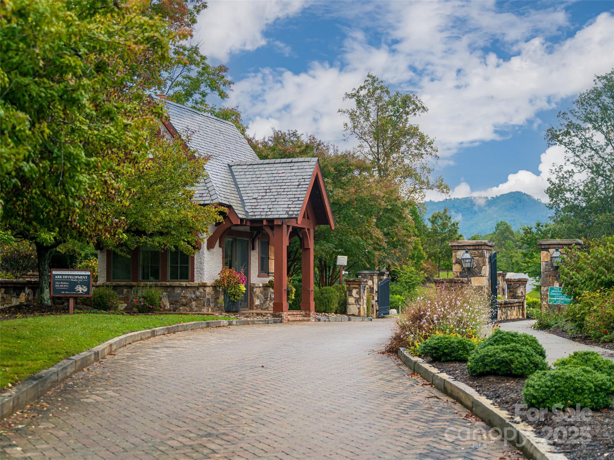 87 Chantilly Drive Asheville NC 28804