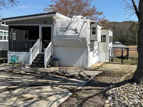 134 Putt Putt Lane New London NC 28127
