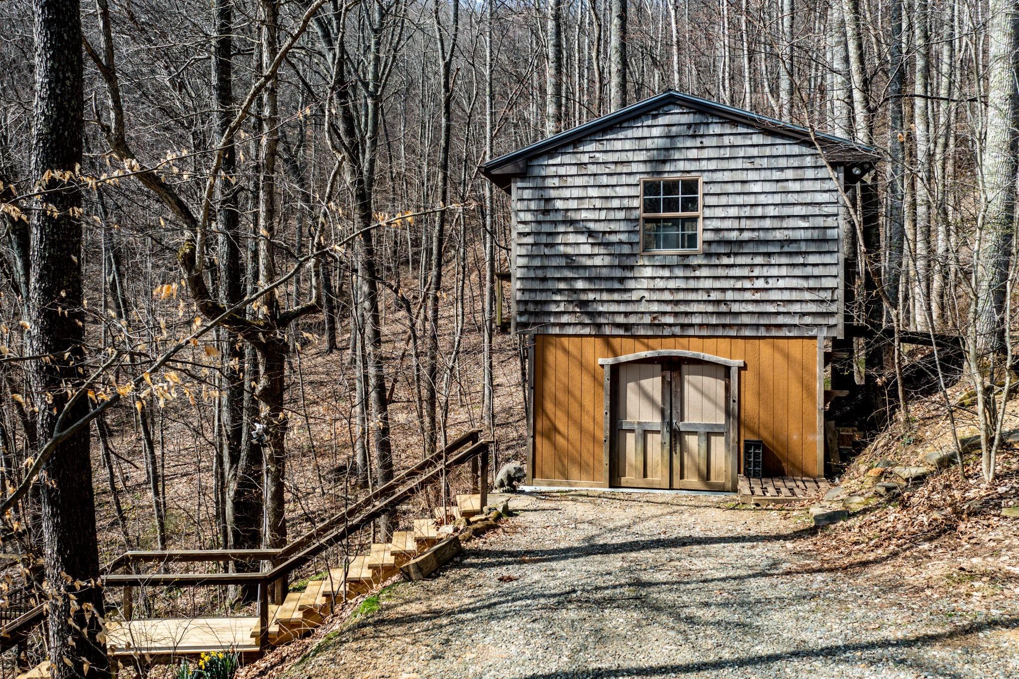 139 Southern Cross Road Weaverville NC 28787