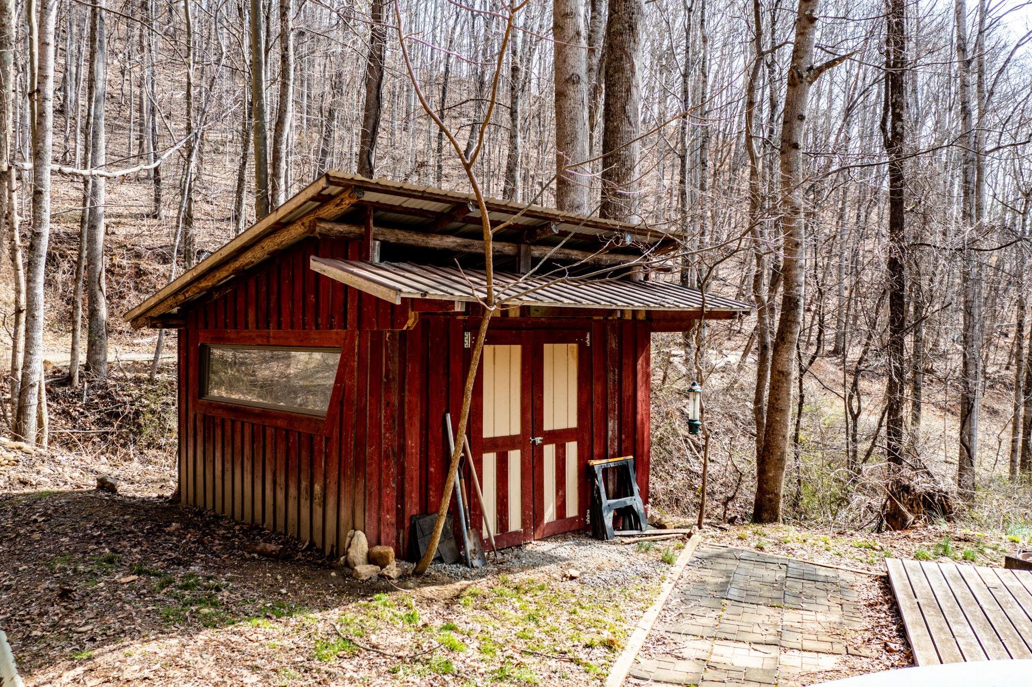 139 Southern Cross Road Weaverville NC 28787