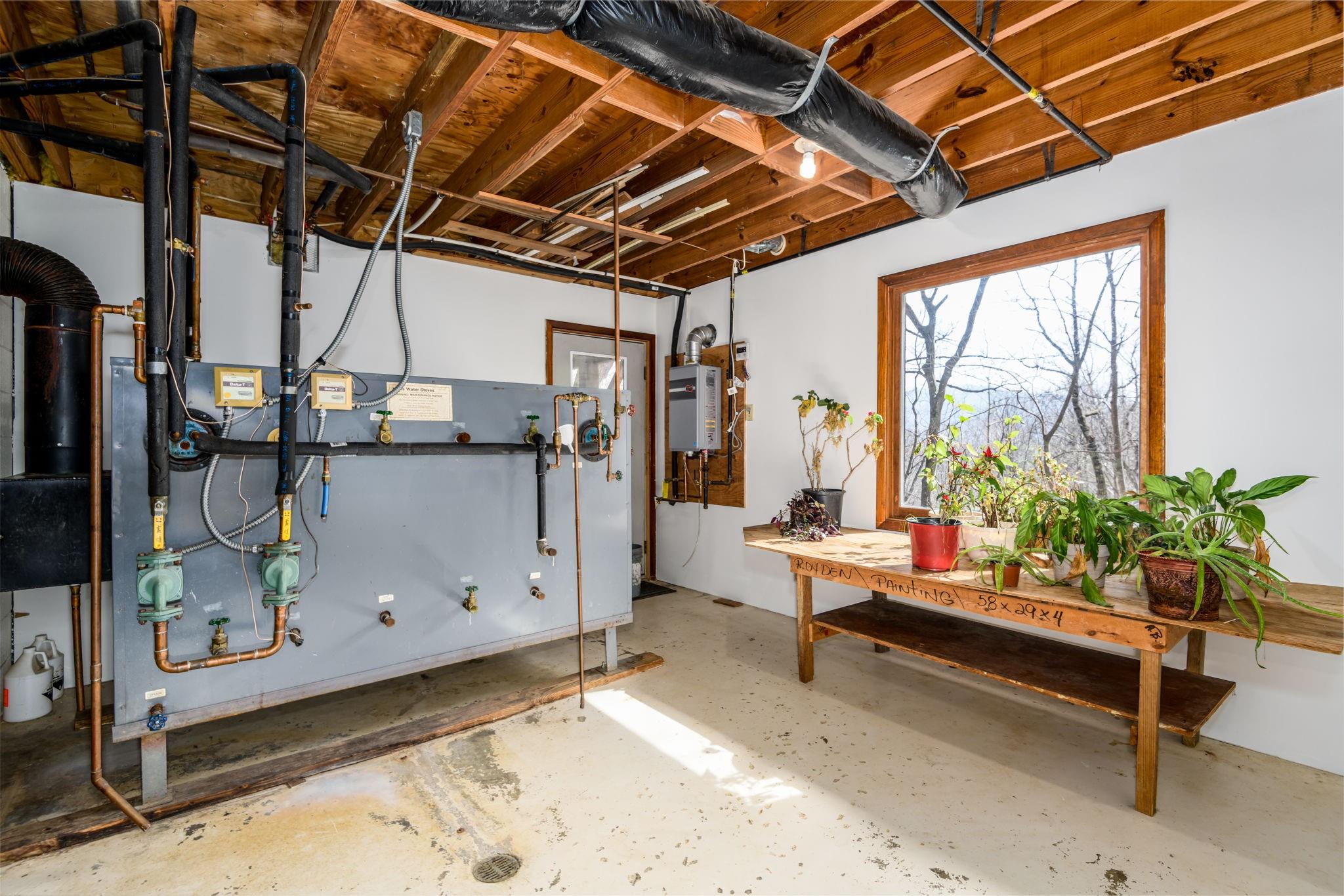 139 Southern Cross Road Weaverville NC 28787