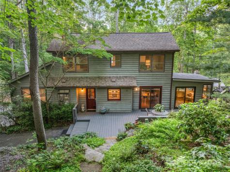 8 Cricket Lane Asheville NC 28804
