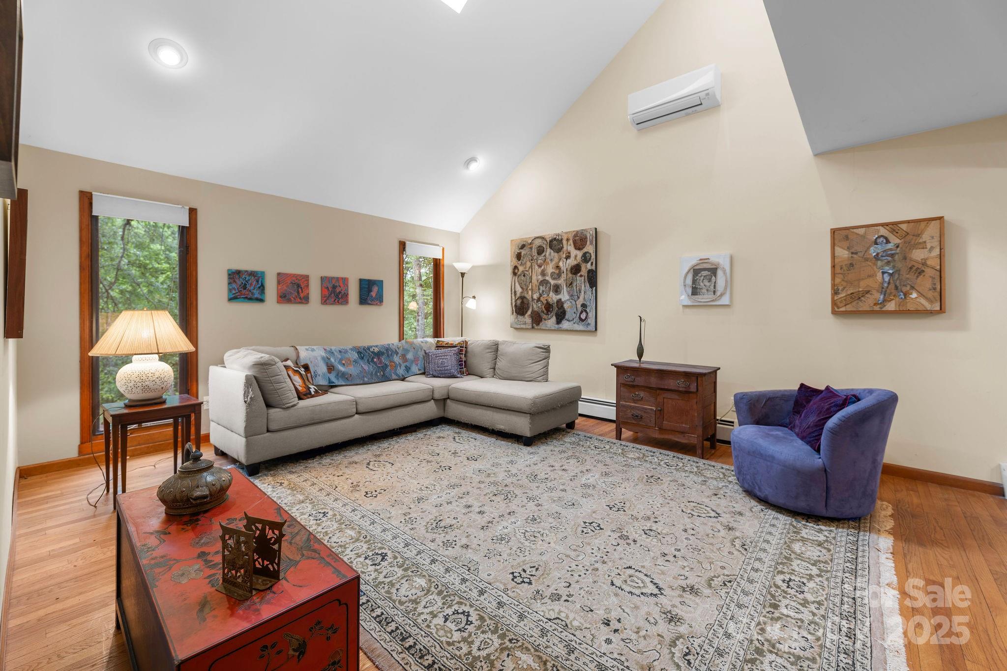 8 Cricket Lane Asheville NC 28804