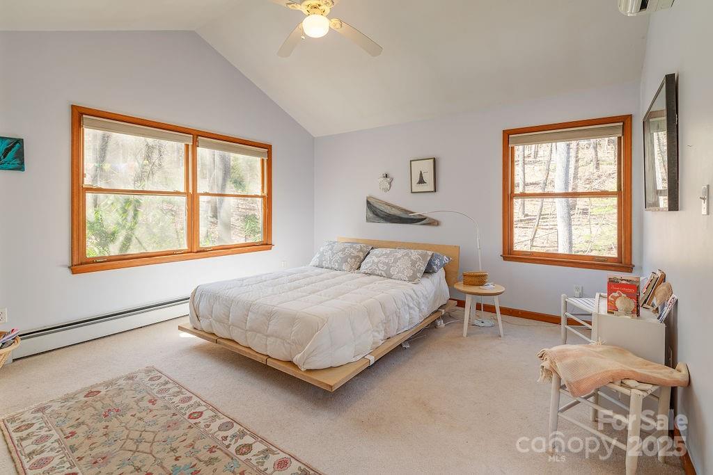 8 Cricket Lane Asheville NC 28804