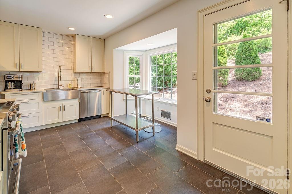 35 Dogwood Road Asheville NC 28804