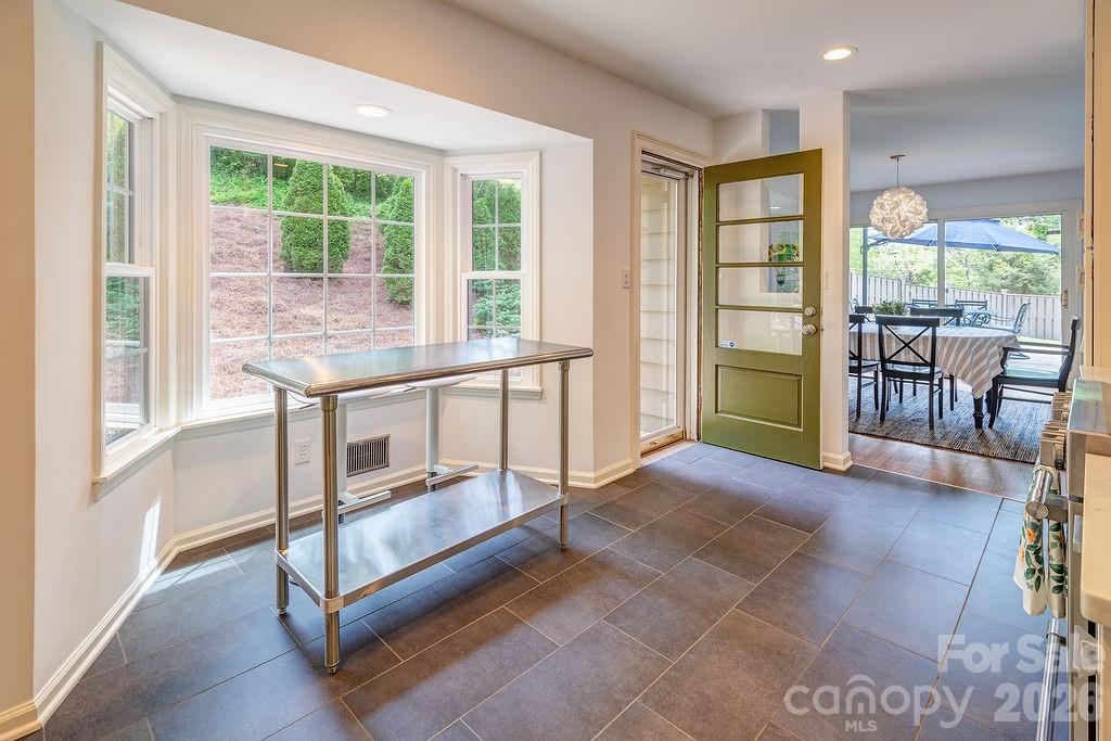35 Dogwood Road Asheville NC 28804