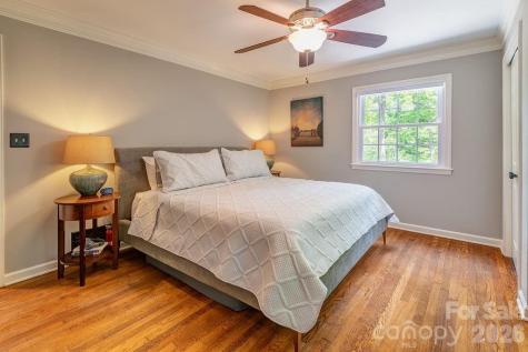 35 Dogwood Road Asheville NC 28804