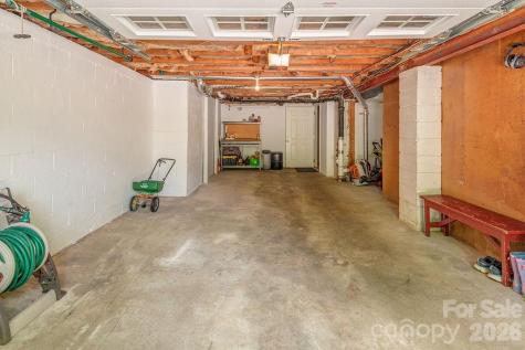 35 Dogwood Road Asheville NC 28804